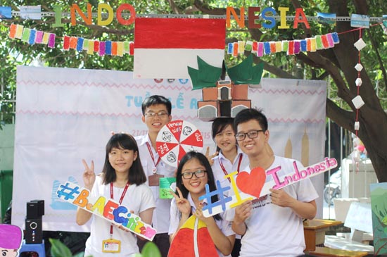Sinh viên sôi nổi tìm hiểu về AEC ảnh 2